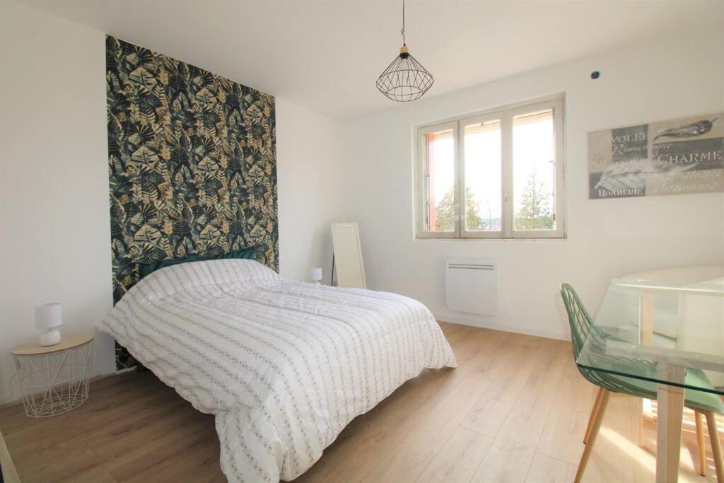 Joli Appartement Au Calme Lay-Saint-Christophe Exteriör bild