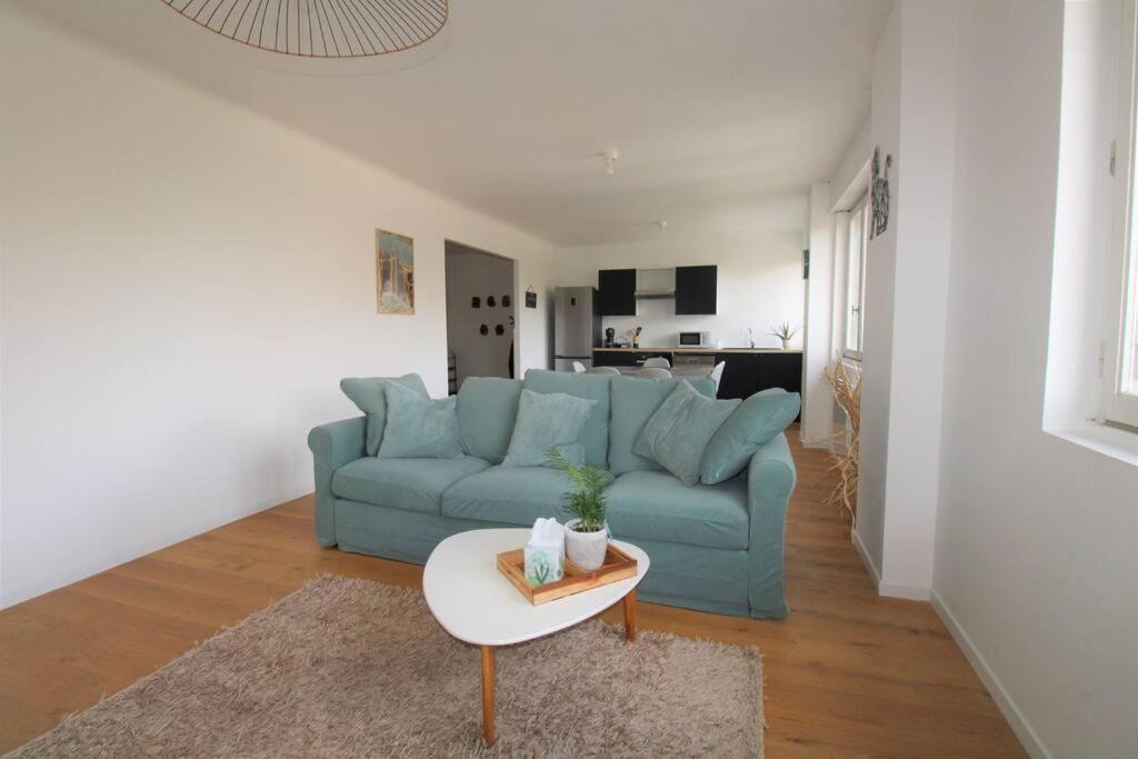 Joli Appartement Au Calme Lay-Saint-Christophe Exteriör bild