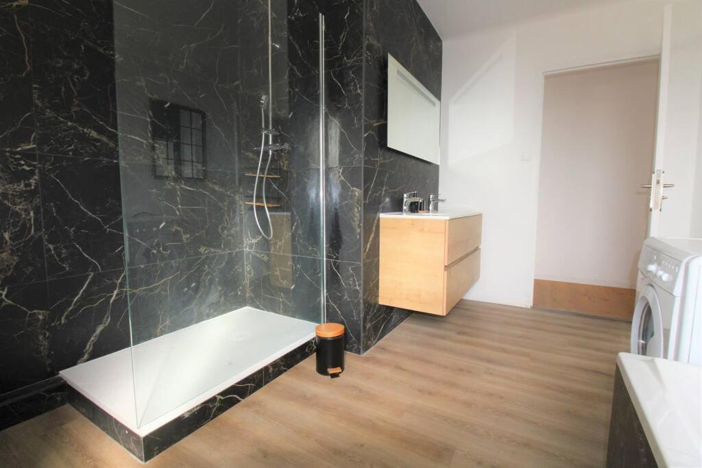 Joli Appartement Au Calme Lay-Saint-Christophe Exteriör bild